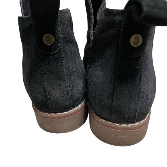 Hush Puppies Women's Black Ankle Booties - Picture 5 of 5